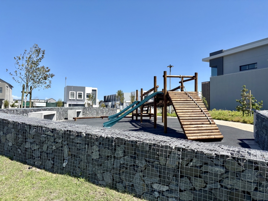 4 Bedroom Property for Sale in Sandown Western Cape